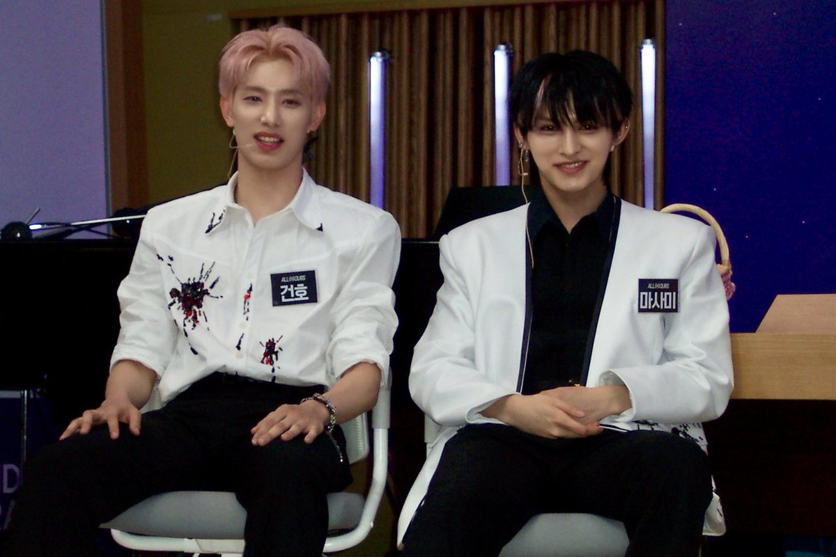 ALL(H)OURS official tweet media