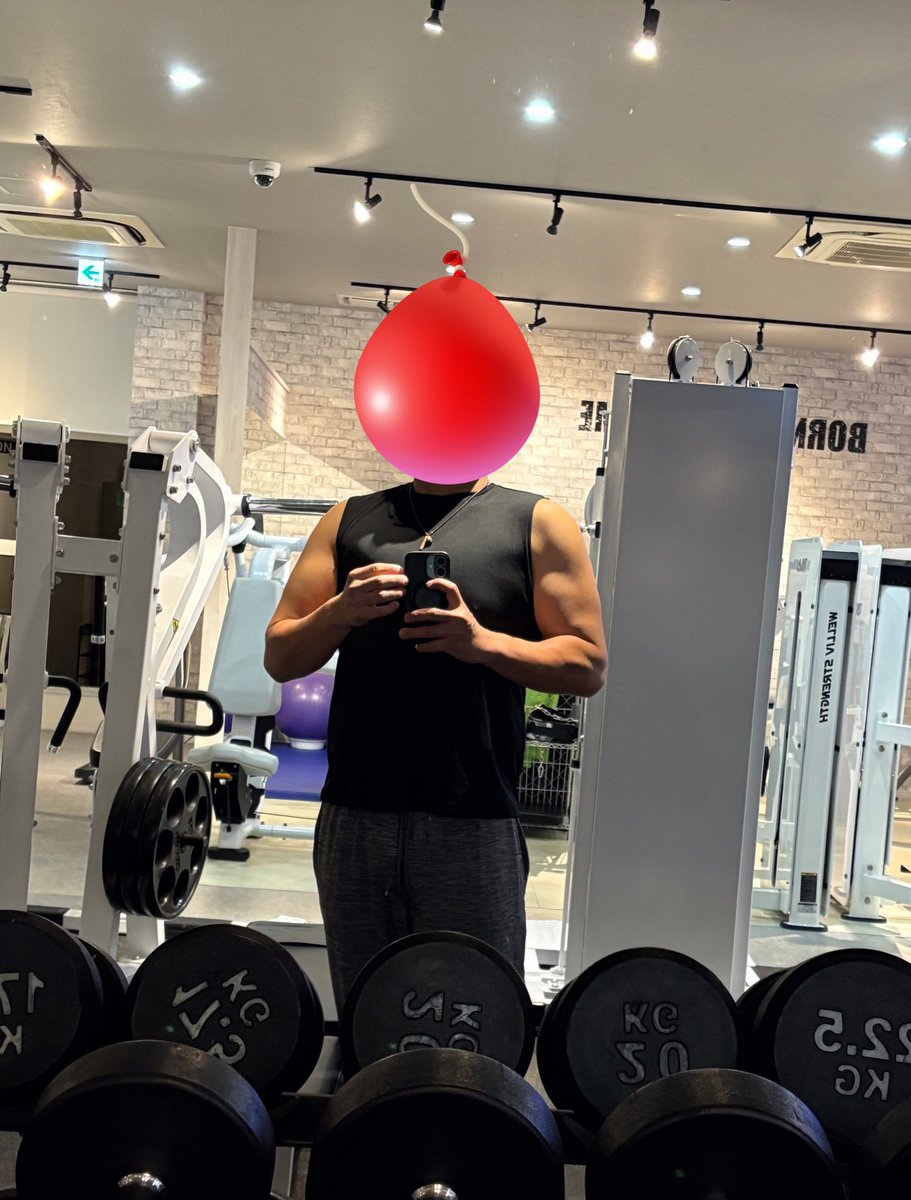 ねろん tweet media