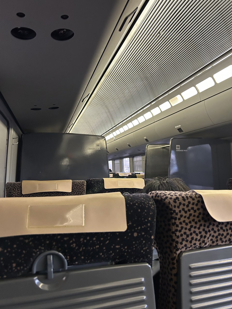 コッペパン師匠 tweet media