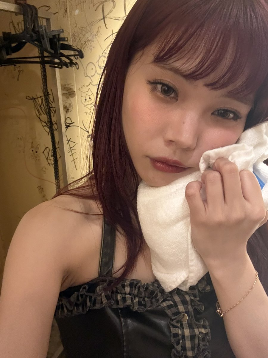 アイナ・ジ・エンド tweet media