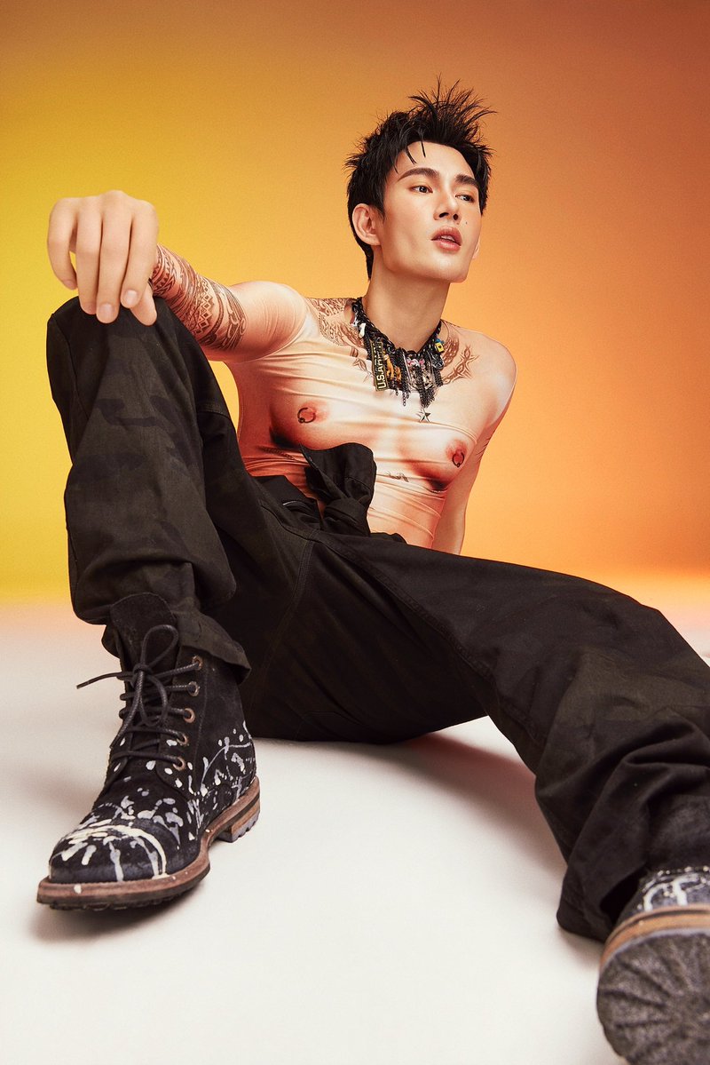 pavelphoom tweet media