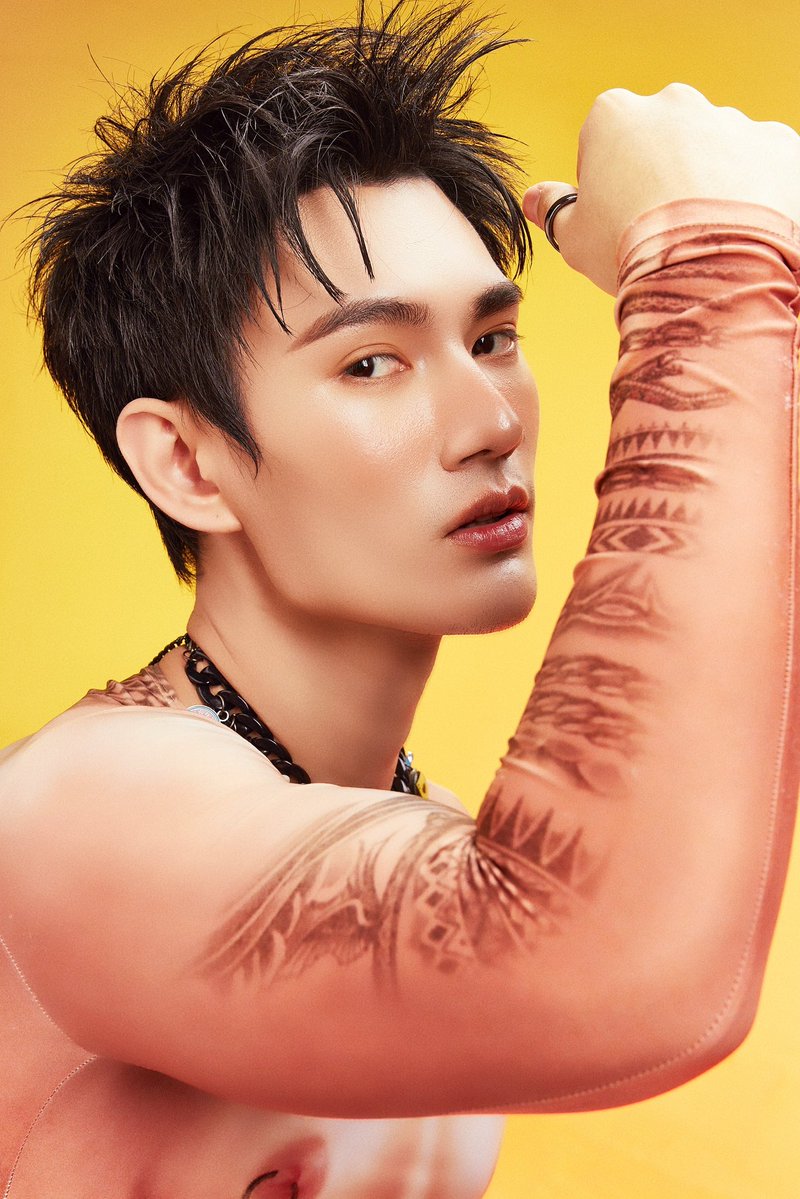 pavelphoom tweet media