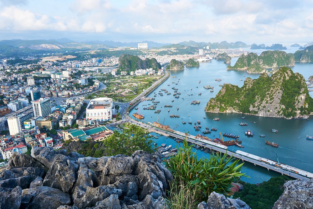 InfocoinES's tweet photo. A new trip taken, this time, Vietnam, a beautiful country with beautiful people. Booked with @travalacom paid with $AVA. Highly recommended. https://t.co/rCO294nfO0