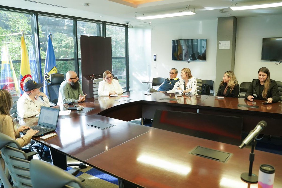 Gobernadora asegura continuidad de la estrategia para la atención de puntos críticos.

En reunión con el director nacional de la <a href="/UNGRD/">UNGRD🇨🇴</a> , Gobernadora impulsa la adquisición de un banco de maquinaria por parte de la Unidad Nacional y dos por parte de la Gobernación.