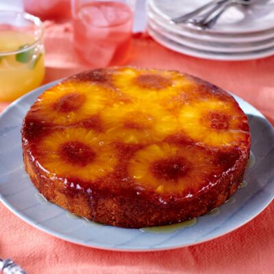 TeleMediaFr's tweet image. #Cuisine Gâteau renversé à l’ananas, rhum et noix de coco cuisineactuelle.fr/recettes/gatea…