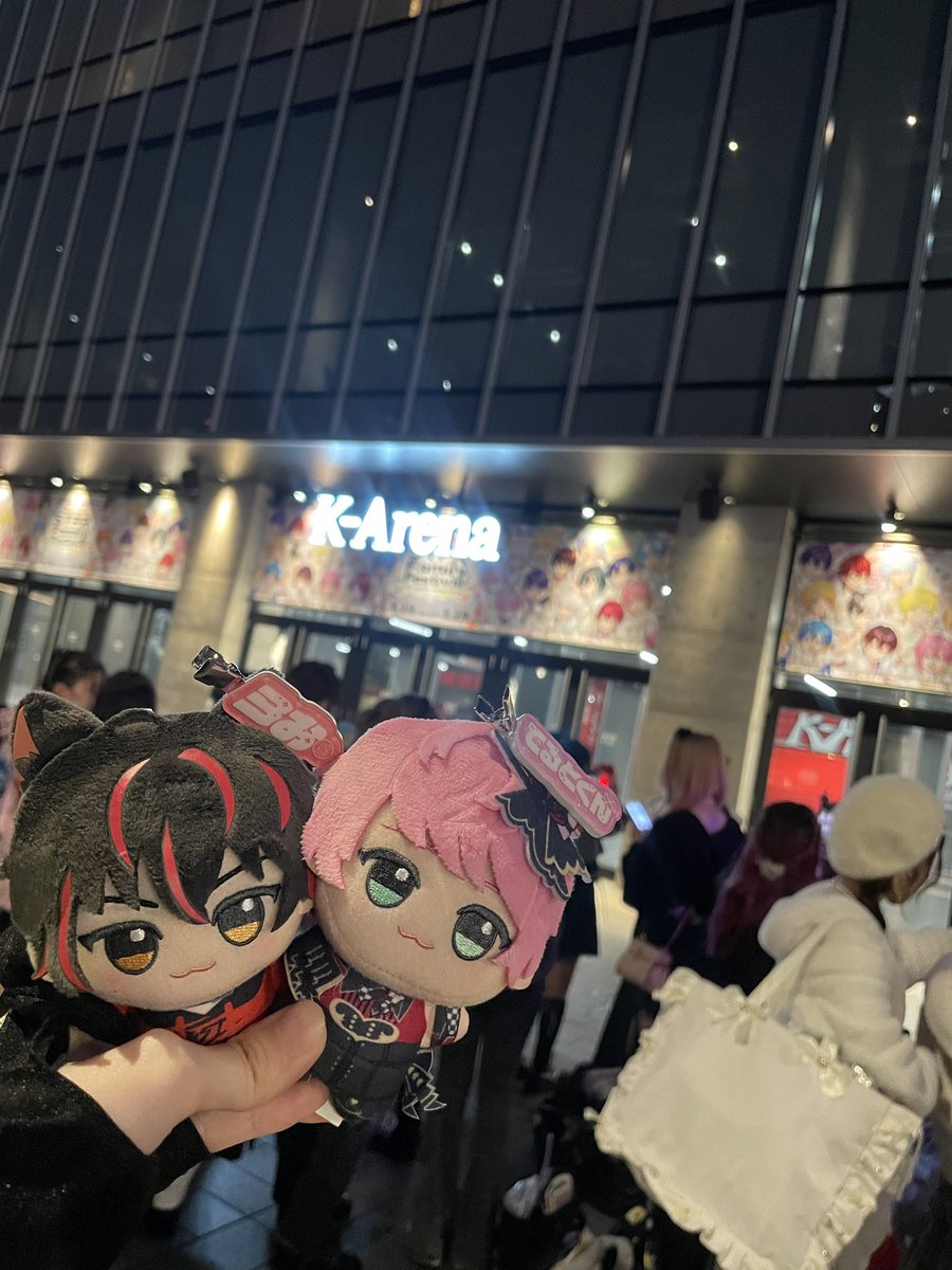 はるひ tweet media