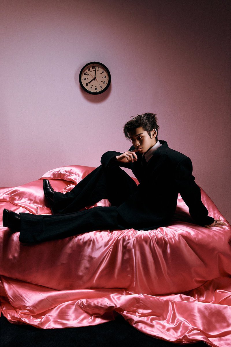 lili🪽 tweet media