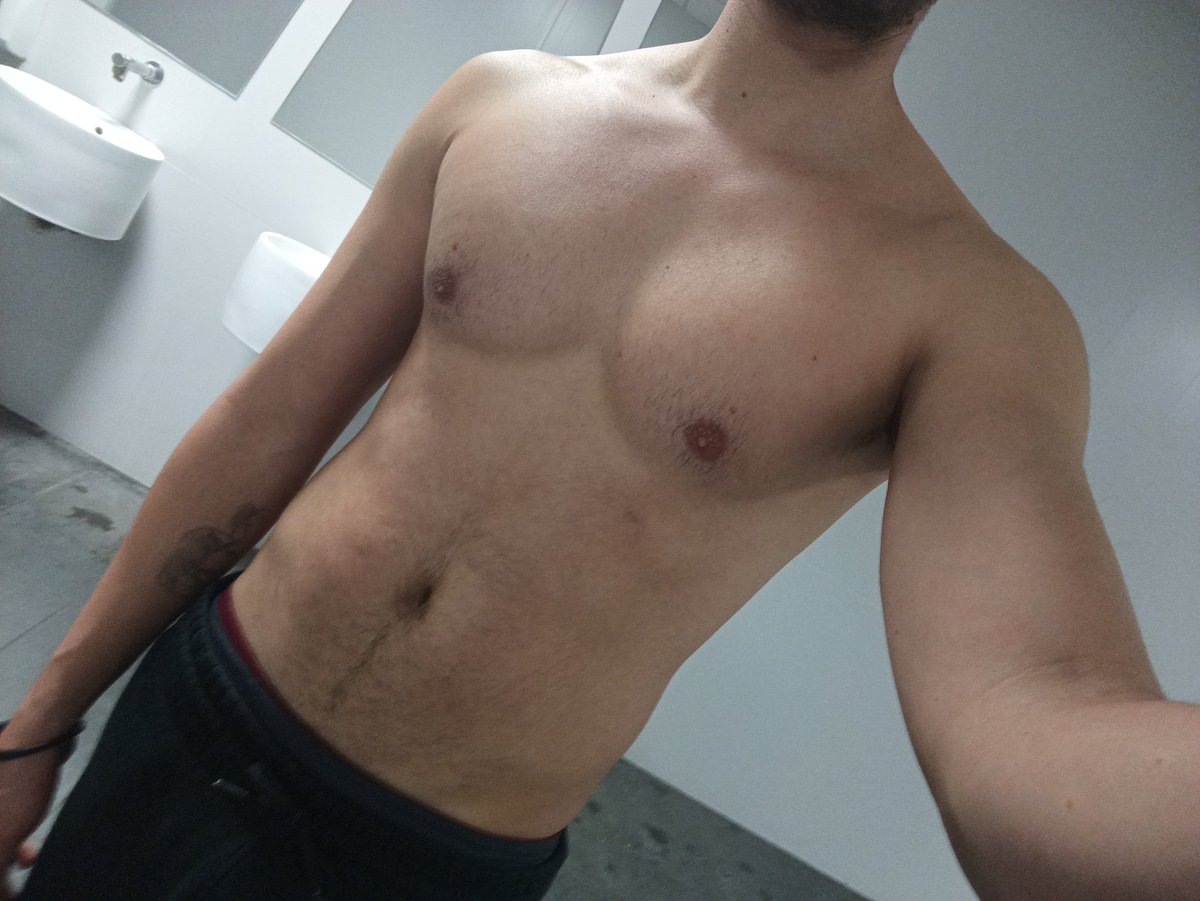 osmor99's tweet photo. 🧖 https://t.co/VmUEJVtzkz