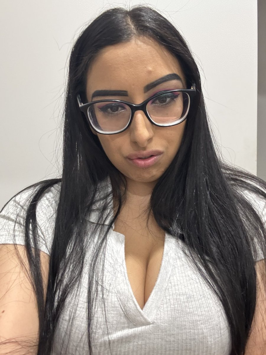 Explicit jasmine tweet media
