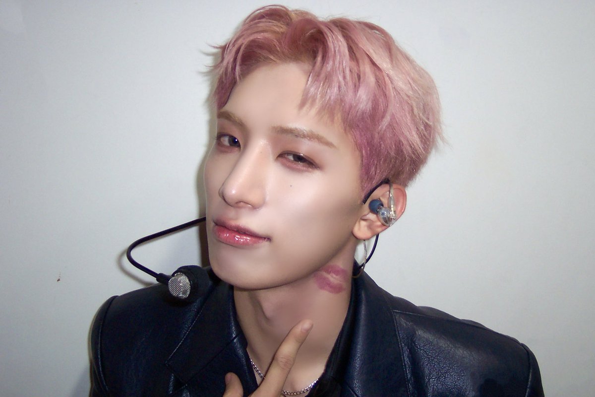 bambi 𐂂 tweet media