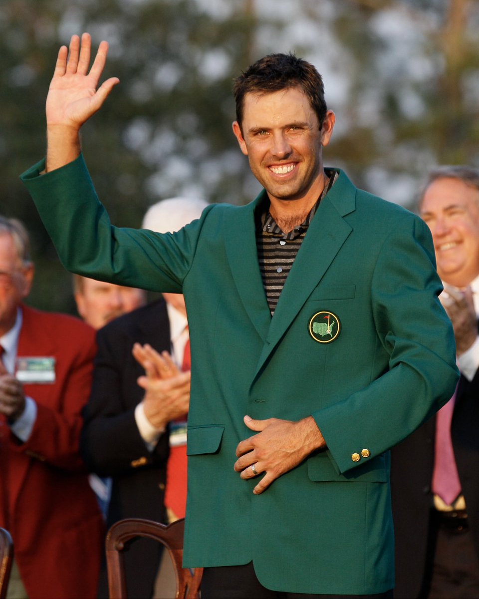 SouthernGuards's tweet photo. The iconic Green Jacket - ‘There’s nothing like it’ ⛳️

@CA_Schwartzel is the only player in Masters history to finish with 4 consecutive birdies on hole 15, 16, 17 &amp; 18 to win the tournament #golf #themasters @livgolf_league https://t.co/BXHlxcva6W