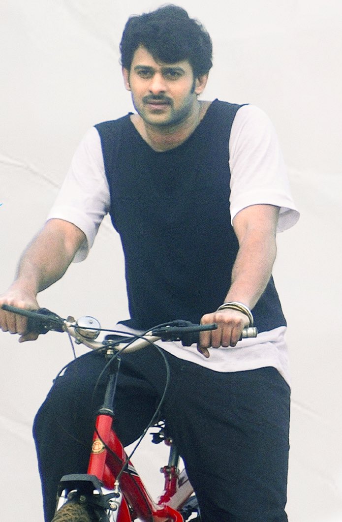 B Shivashanth Reddy™ tweet media