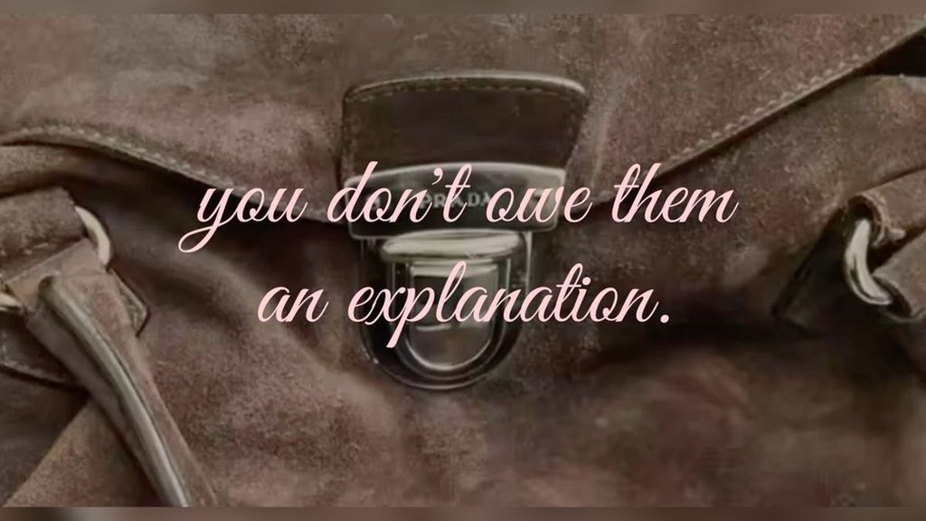 ~auline~ tweet media