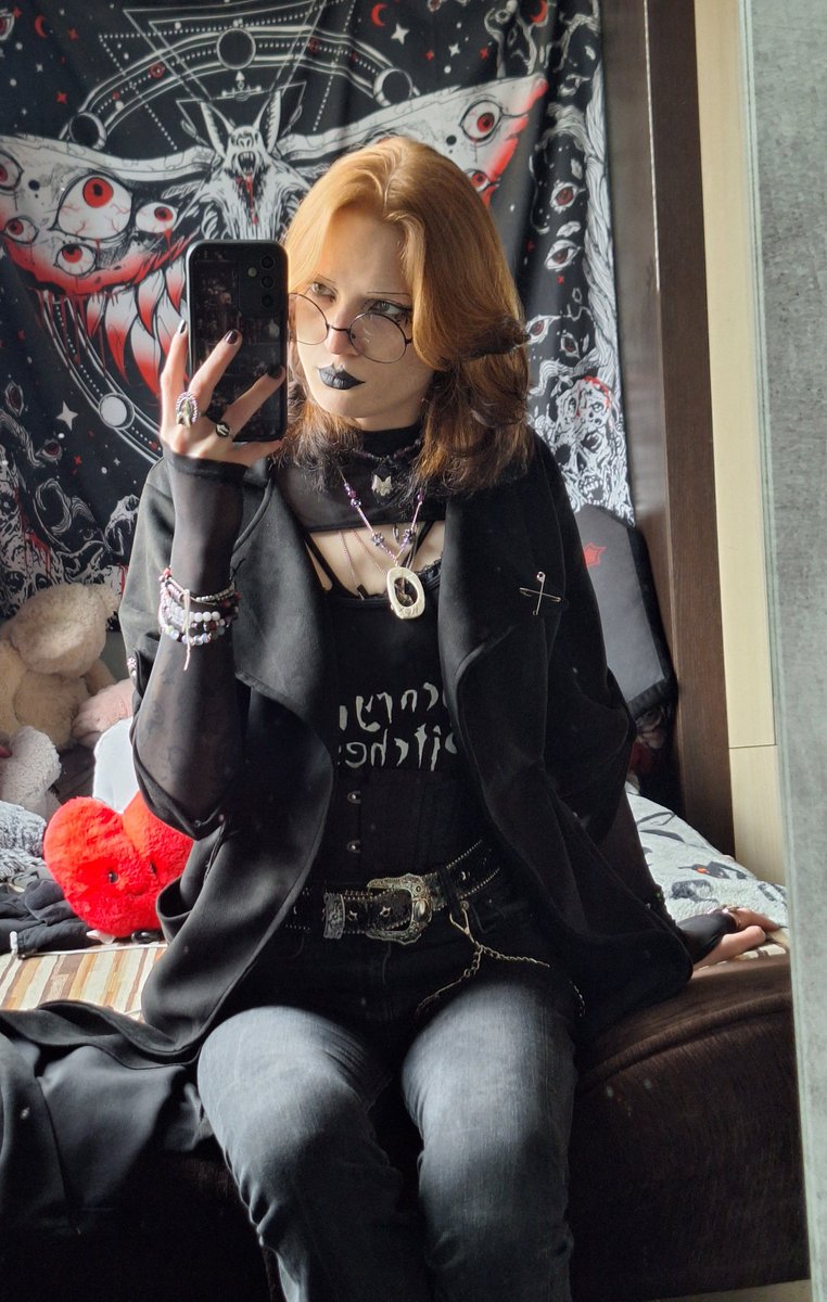 𝔎𝔞𝔯𝔦🥀🪦 (@karii_kario) / Posts / X