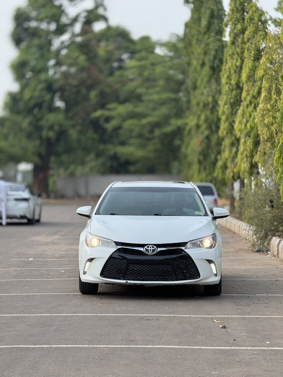 MotorsTafeeda's tweet photo. Toks equivalent Toyota Camry xle 2016 model with original papers 
14m last 
Kaduna https://t.co/XxqG9Vn41M