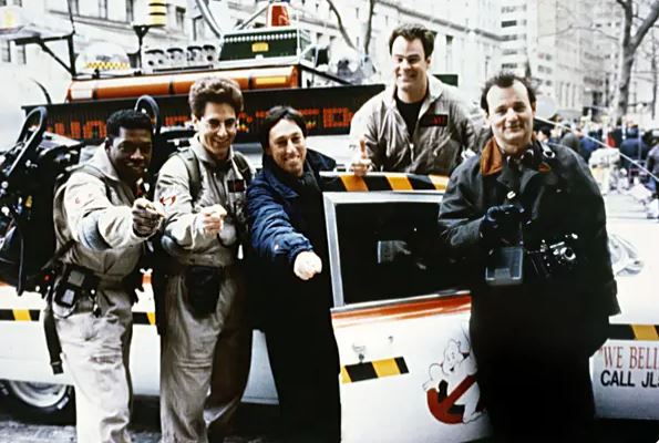 FilmsQuirky's tweet image. #BehindTheScenes 
#Ghostbusters2  (1989)
The discovery of a massive river of ectoplasm and a resurgence of spectral activity allows the staff of Ghostbusters to revive the business.

#ErnieHudson  #HaroldRamis, director #IvanReitman #DanAykroyd and #BillMurray