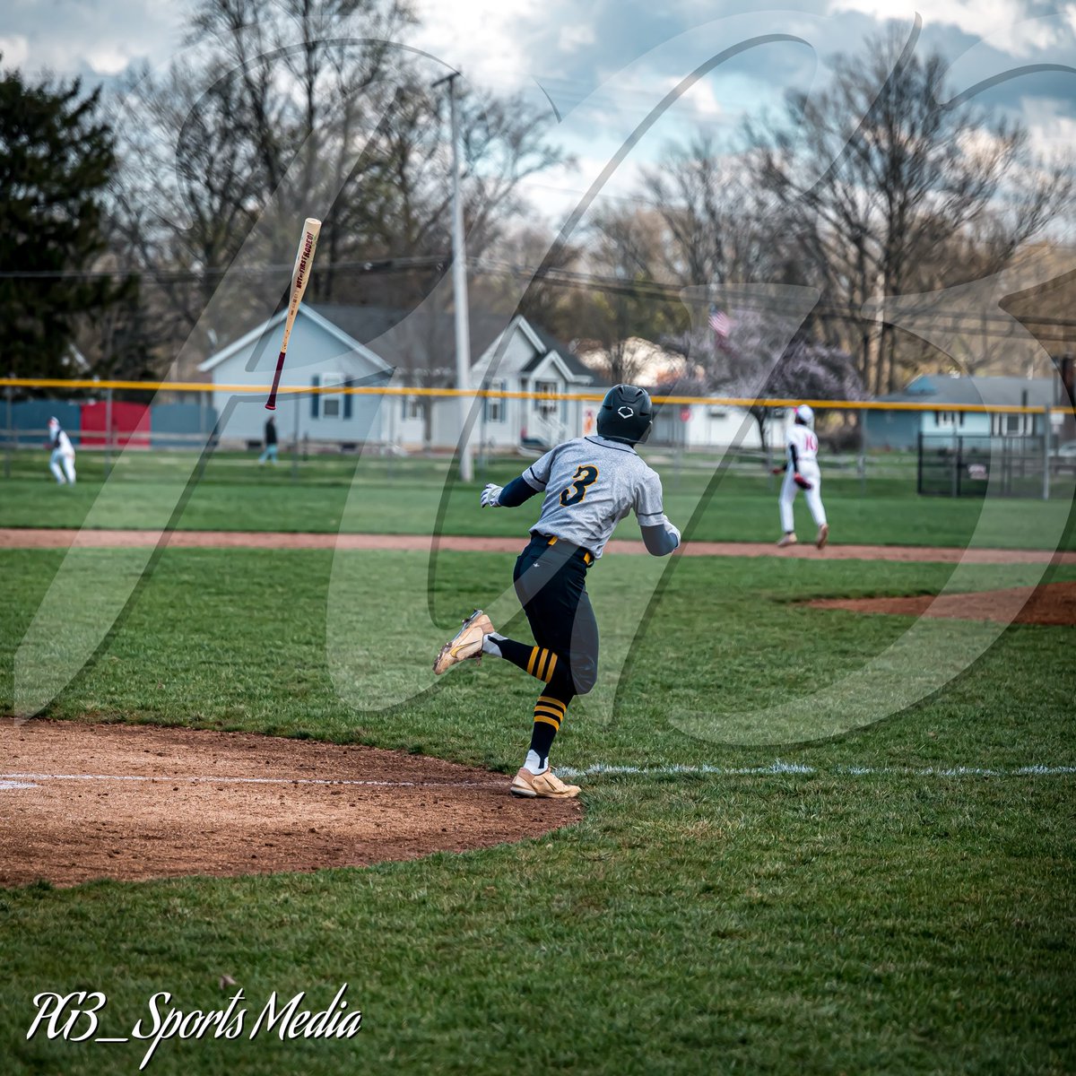 pg3_sportsmedia's tweet photo. North Ridgeville stormed Elyria and claimed victory after a 13-3 domination
@baseballnrhs
#highschoolbaseball #sportsphotography #baseball #dingers #batterup
Full Album Link below
https://t.co/nzaiqXcI9z https://t.co/HeKTj35Doi