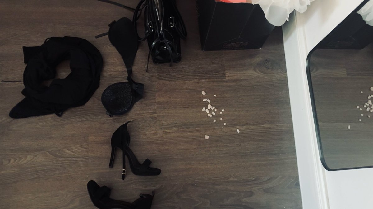 cccelesta tweet media