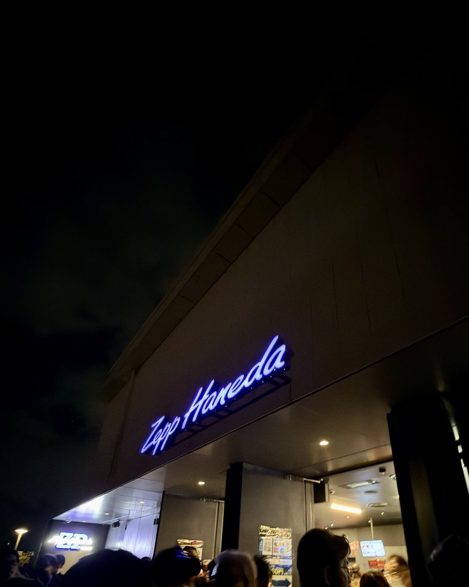 CYBERSPACE tweet media