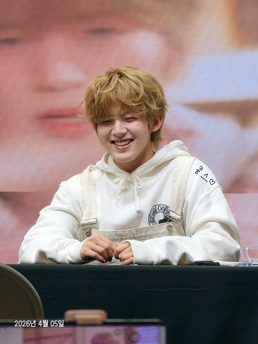 콩스 tweet media