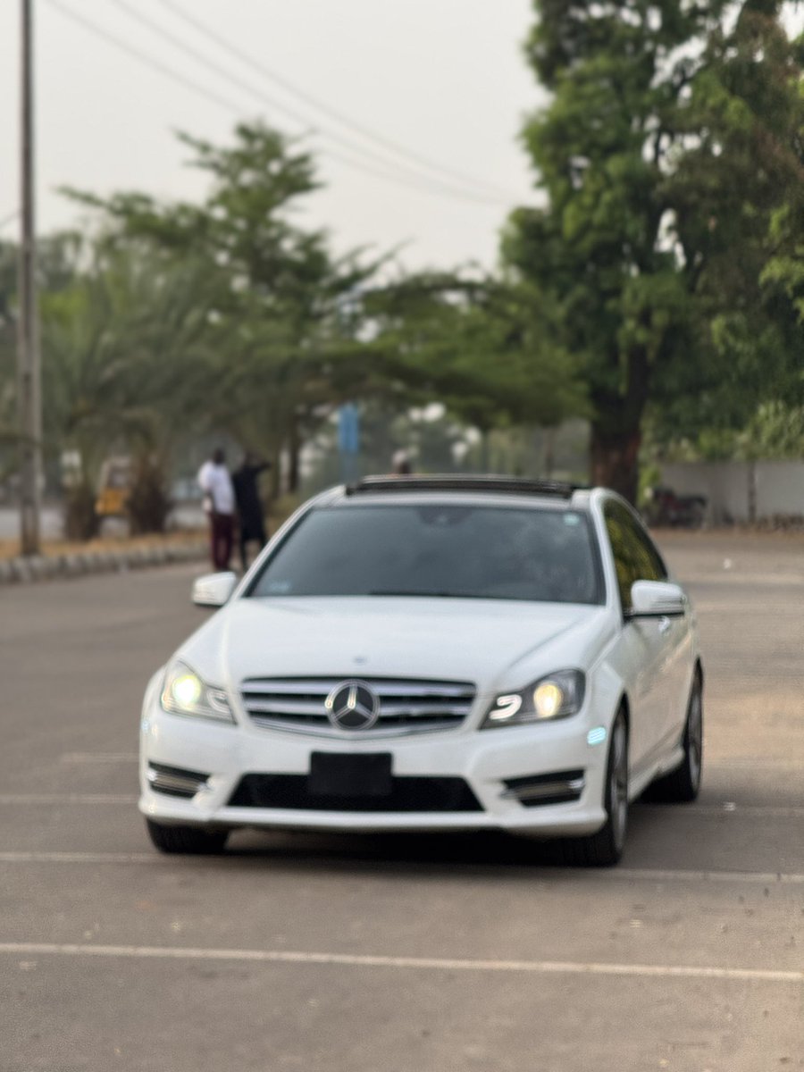 MotorsTafeeda's tweet photo. Clean title Mercedes Benz C300 2014 model with original papers 
13m 
Kaduna https://t.co/fMqKzLBJb1