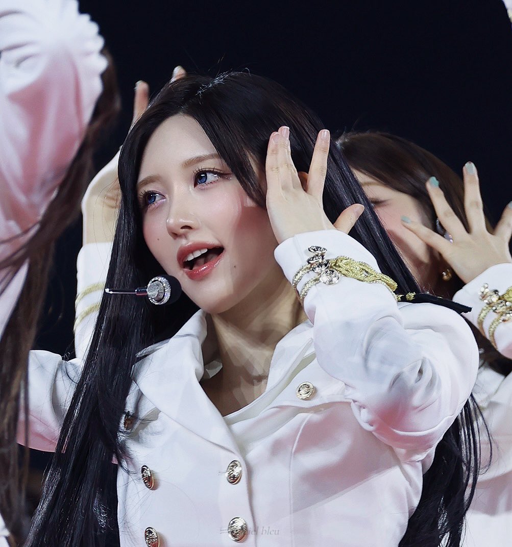 11ciel_infini's tweet image. 260321 DIVE into IVE 

#아이브 #IVE  #가을 #GAEUL #ガウル