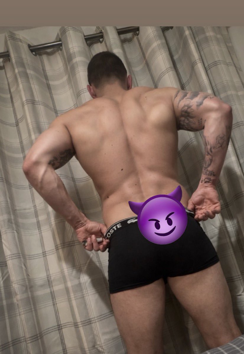 Samiliouk's tweet photo. Straight alpha. Where’s my sissy cash slaves to undress me. #straightalpha #straightforgay #gay #onlyfans #allthingsworn https://t.co/vXWjvR0Bcx