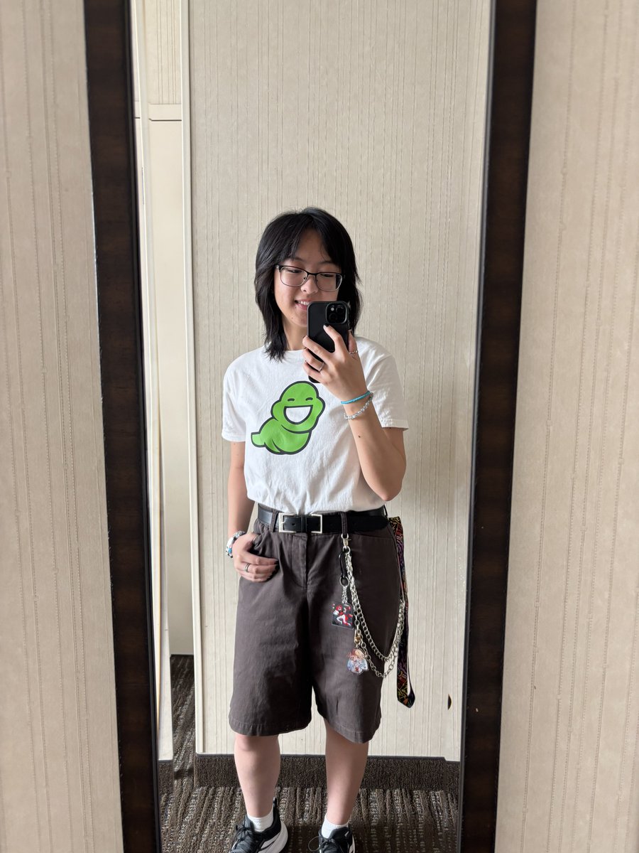 StrawberryJD tweet media