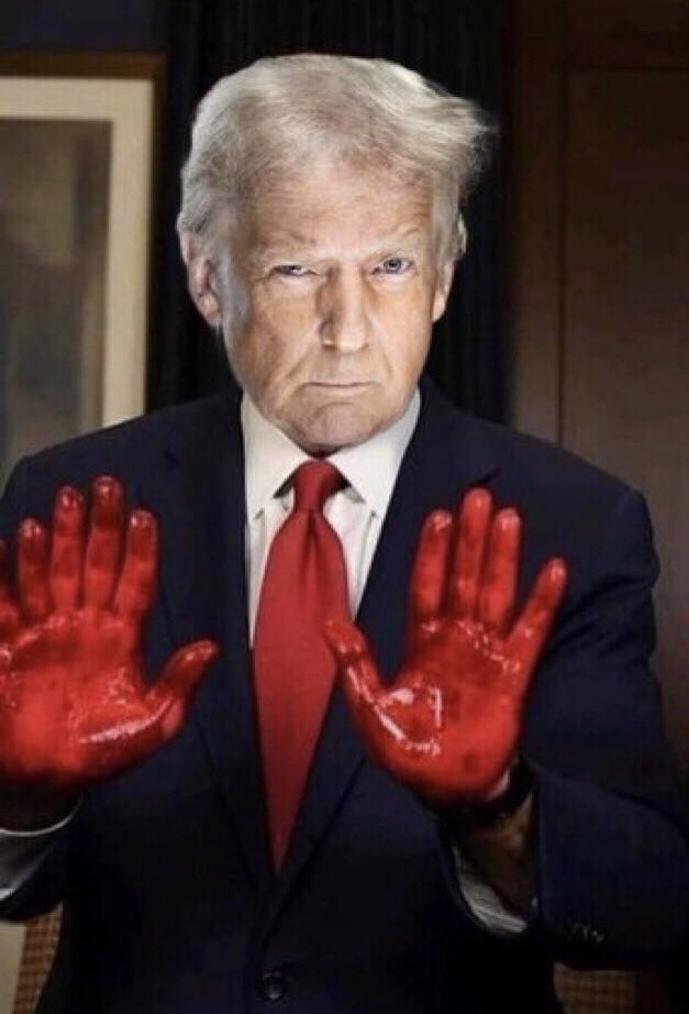 Sol Yumruk tweet media