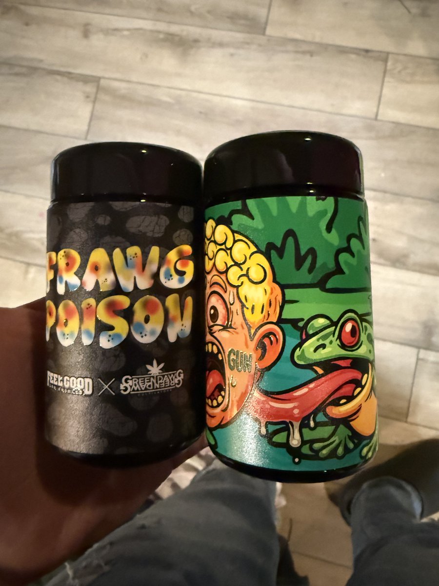 1SteveDabs's tweet image. Time to see what this 🐸 shit about…the nose got me hype as fuck. 

S/o to @PacksFifthAve for the dime