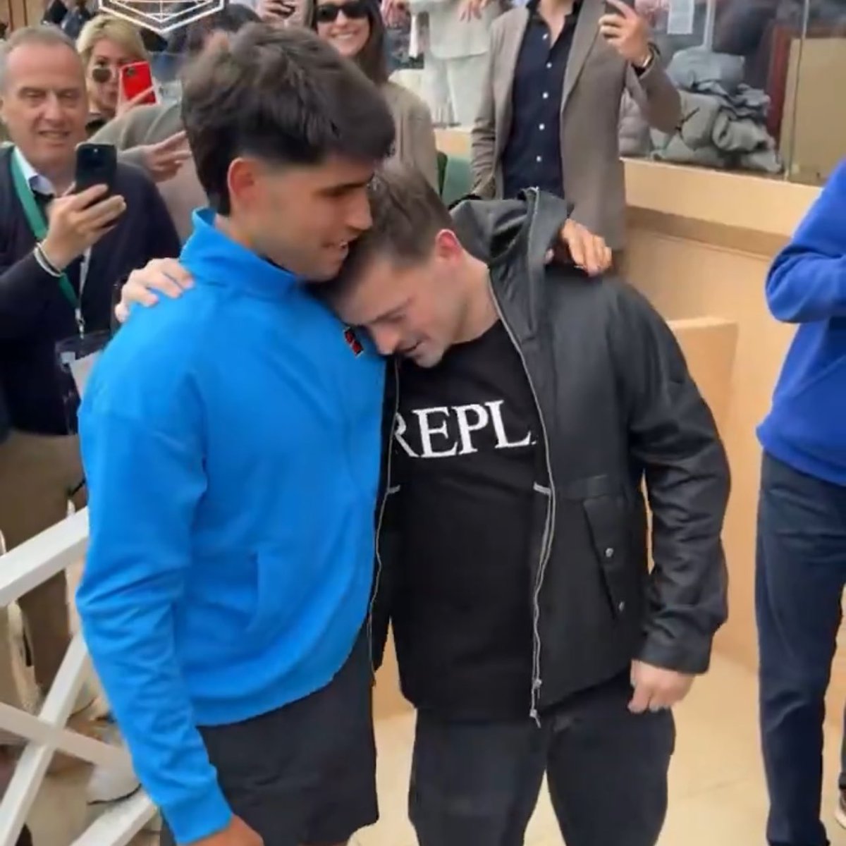 f #7inMelbourne tweet media