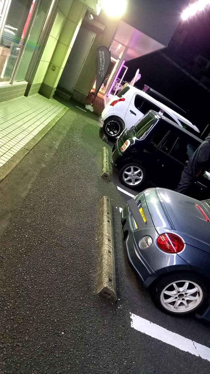 45450721ntegra's tweet photo. 手前2台が例の鬱漫画なのまあまあおもろい https://t.co/sEixSPysLO