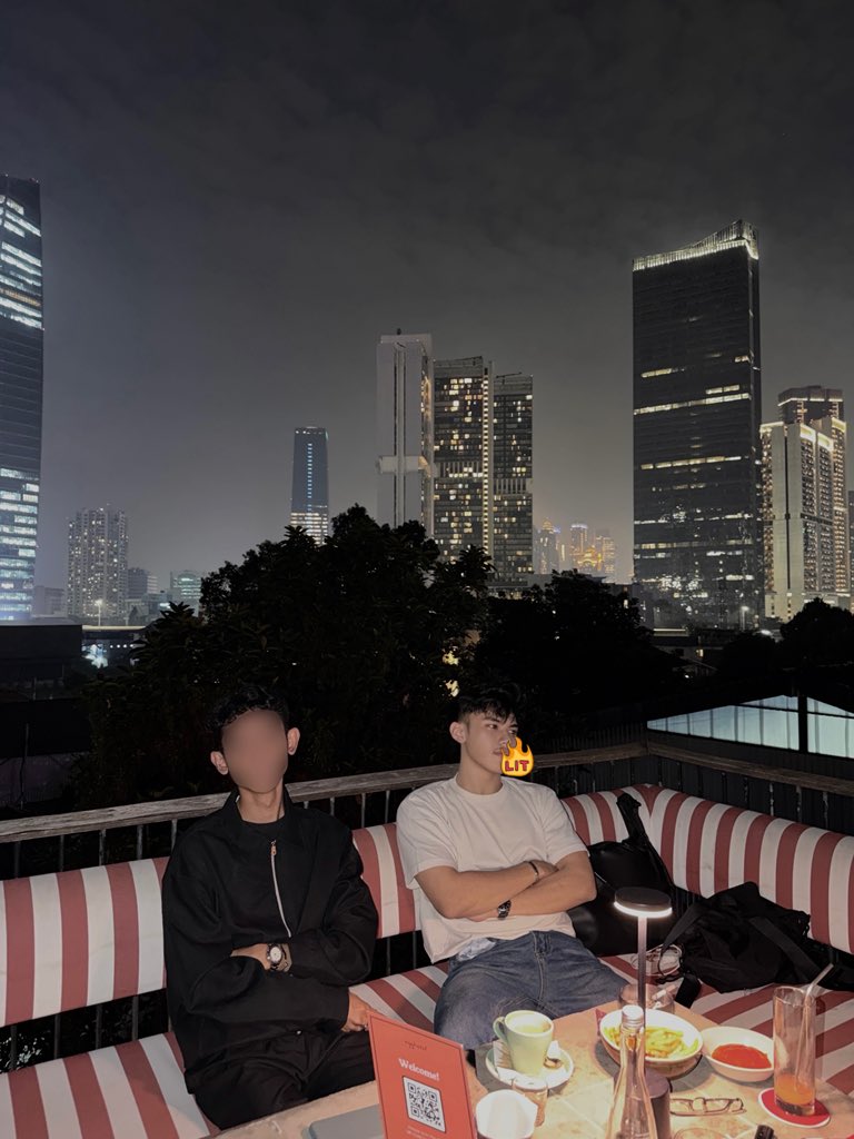 Raja👑 tweet media