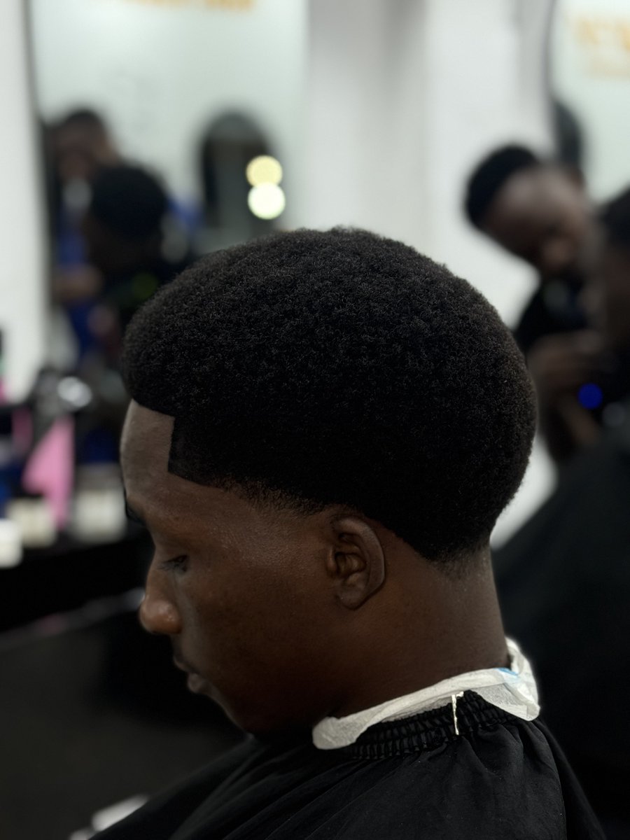 BARBER IN AKURE | tińñèy trimz🥷 tweet media