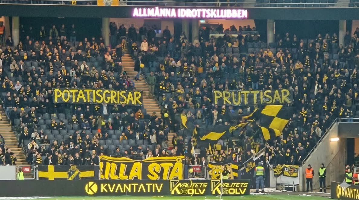 Hahahaha hade missat detta. Lilla Stå ändå 🖤💛🥰