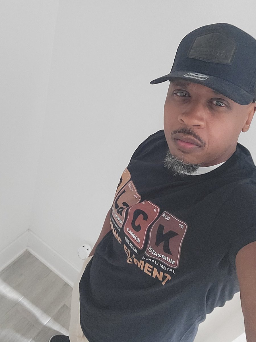 Mr. Wholebean tweet media