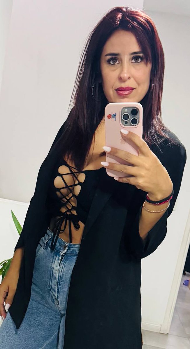 Anita Nena tweet media