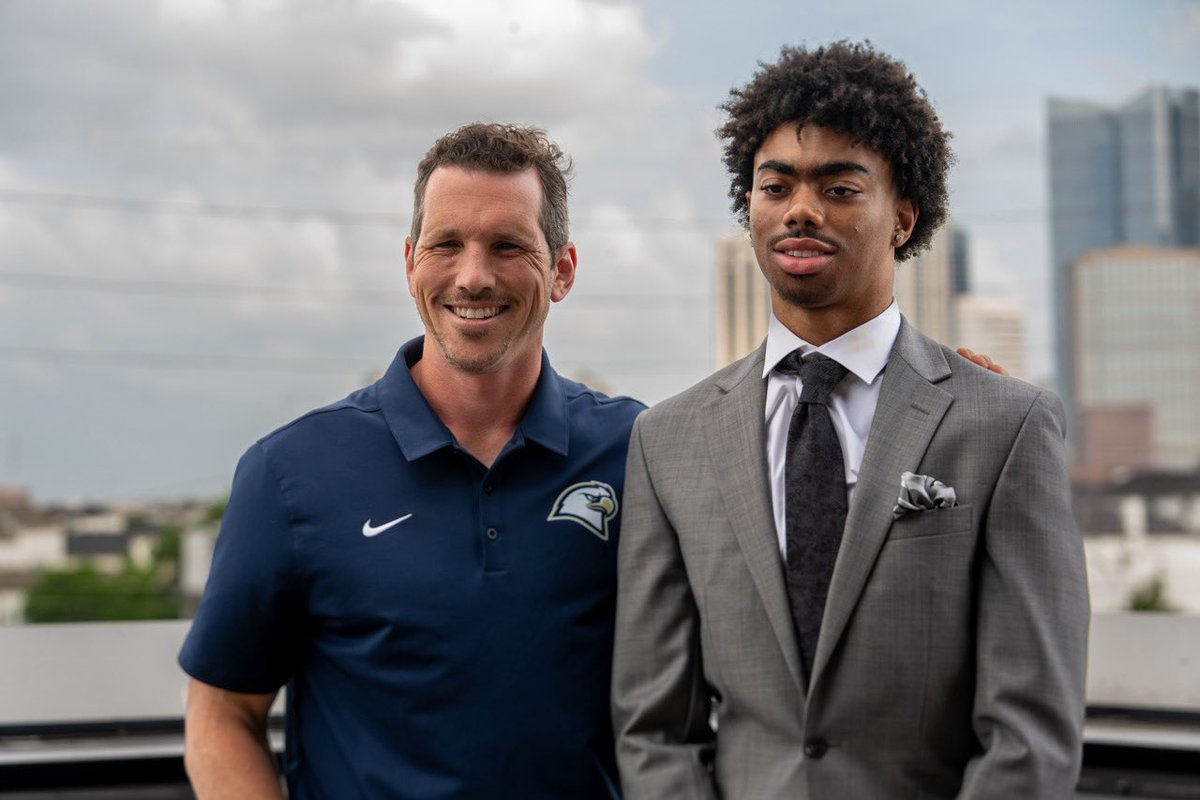 VYPE Houston tweet media