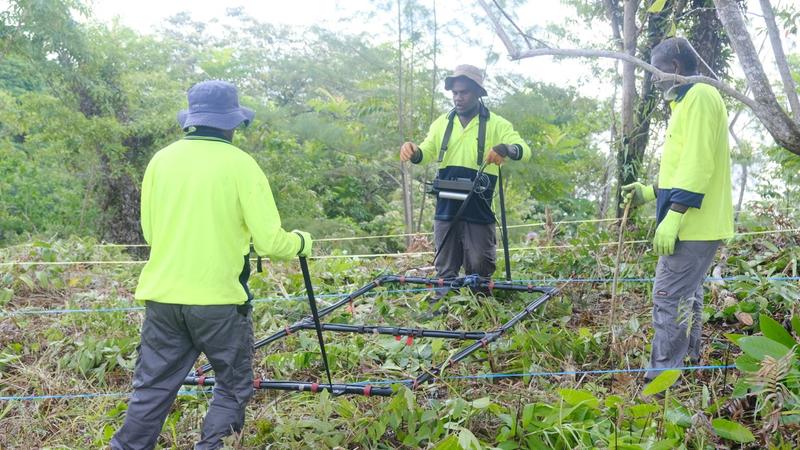 UNOHRLLS's tweet photo. #SIDS remain on the frontlines of the #ClimateCrisis.

Read about how the Solomon Islands🇸🇧 is safeguarding communities while building critical systems to protect them tomorrow, in line with the #ABAS ⬇️
https://t.co/jUQQeY86rv

via @UNDP_Solomons https://t.co/QjTBI2yLhe