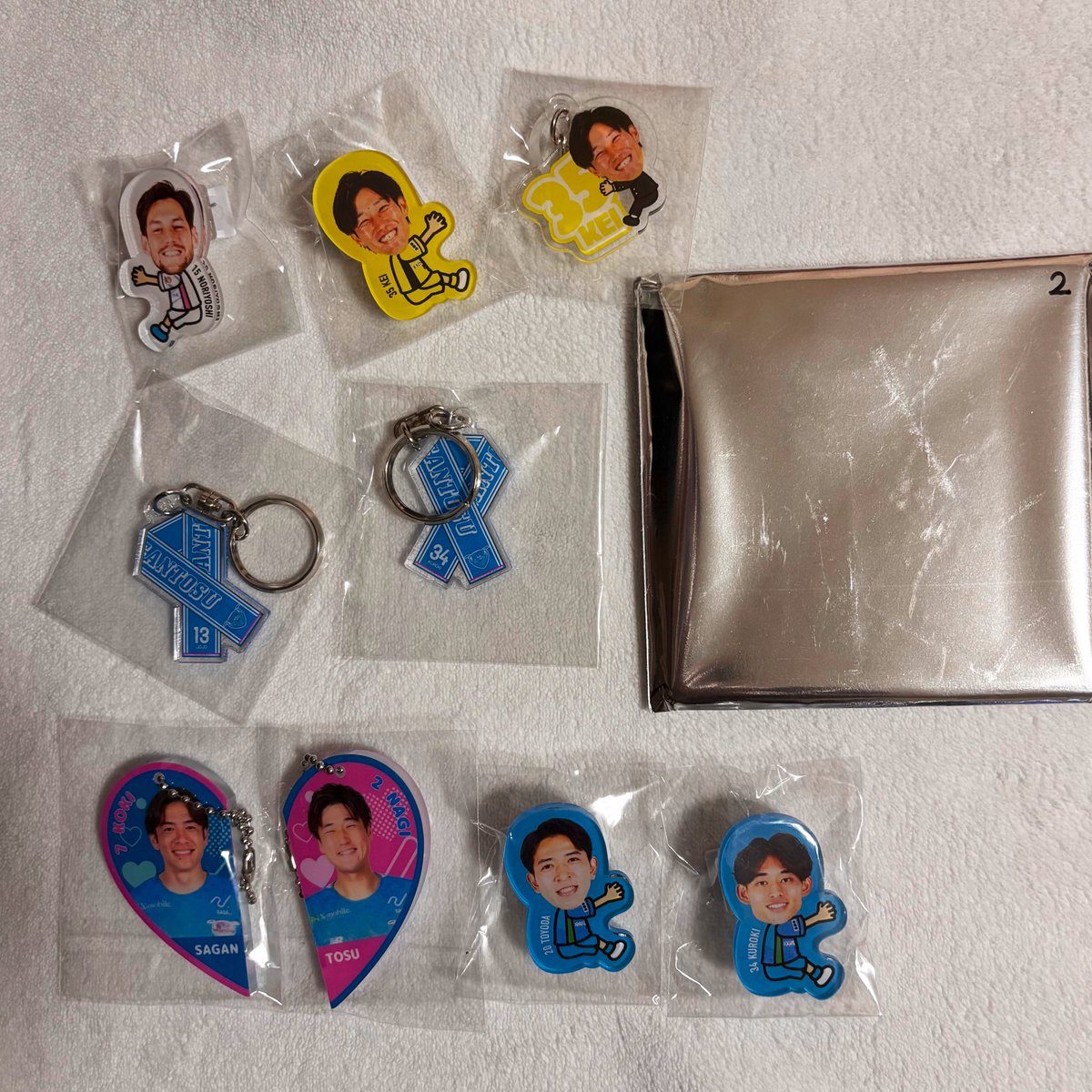 しおん tweet media