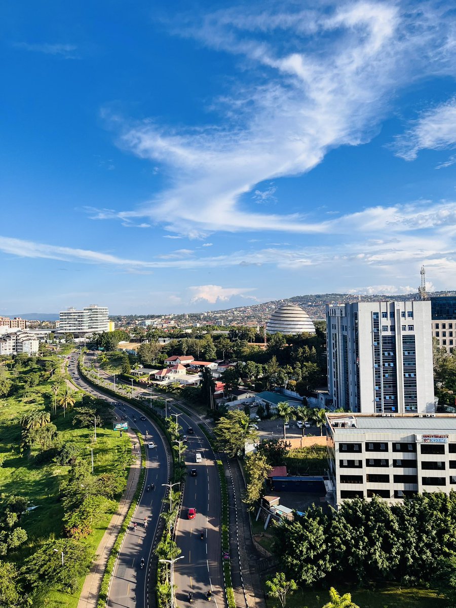 here_african's tweet photo. The stunning view of Kigali city, Rwanda🇷🇼 https://t.co/u39g2x6gOq