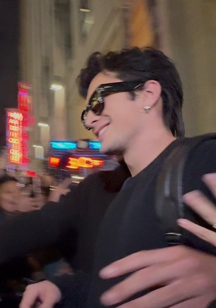 laur 🏒 tweet media