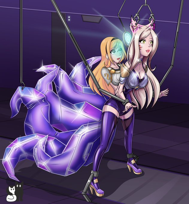 latex empress Astrid. tweet media