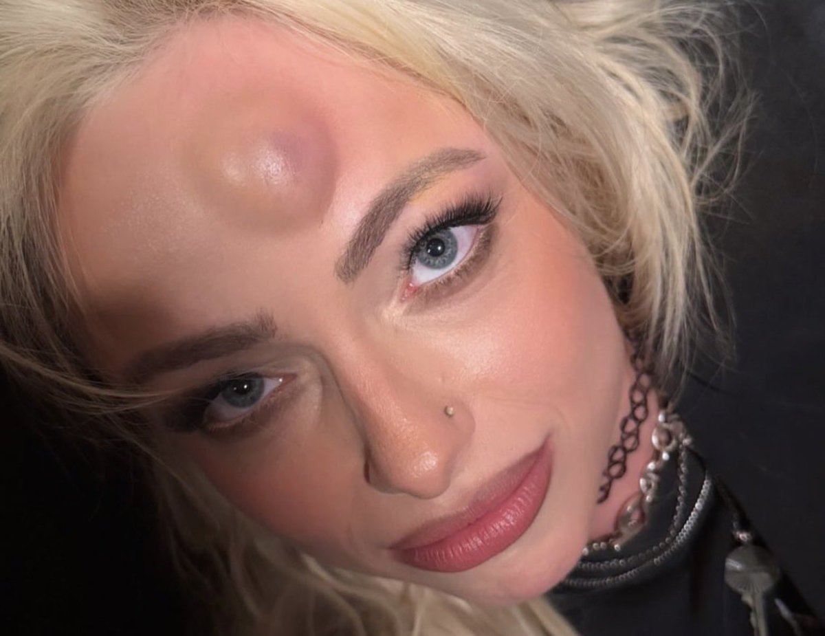 liv ౨ৎ tweet media