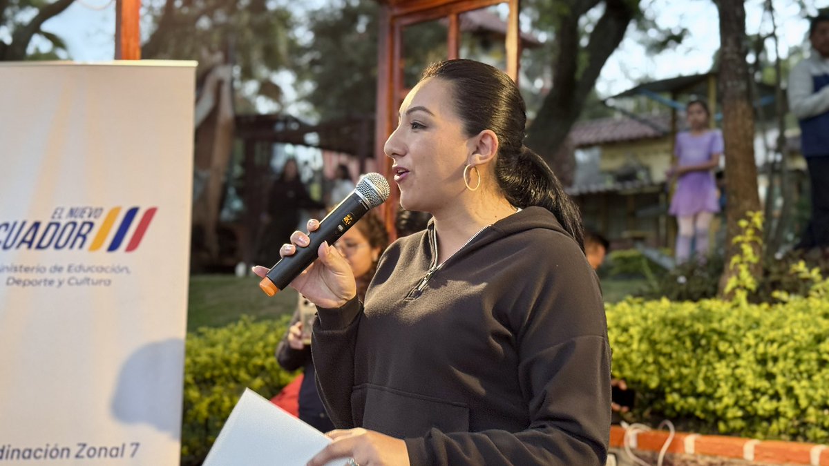 Educación Zona 7 tweet media