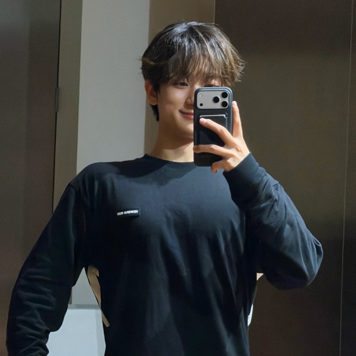 위버스 프사 킹받게 바꿨네,,, ㅋㅋㅋㅋㅋㅋㅋㅋㅋ