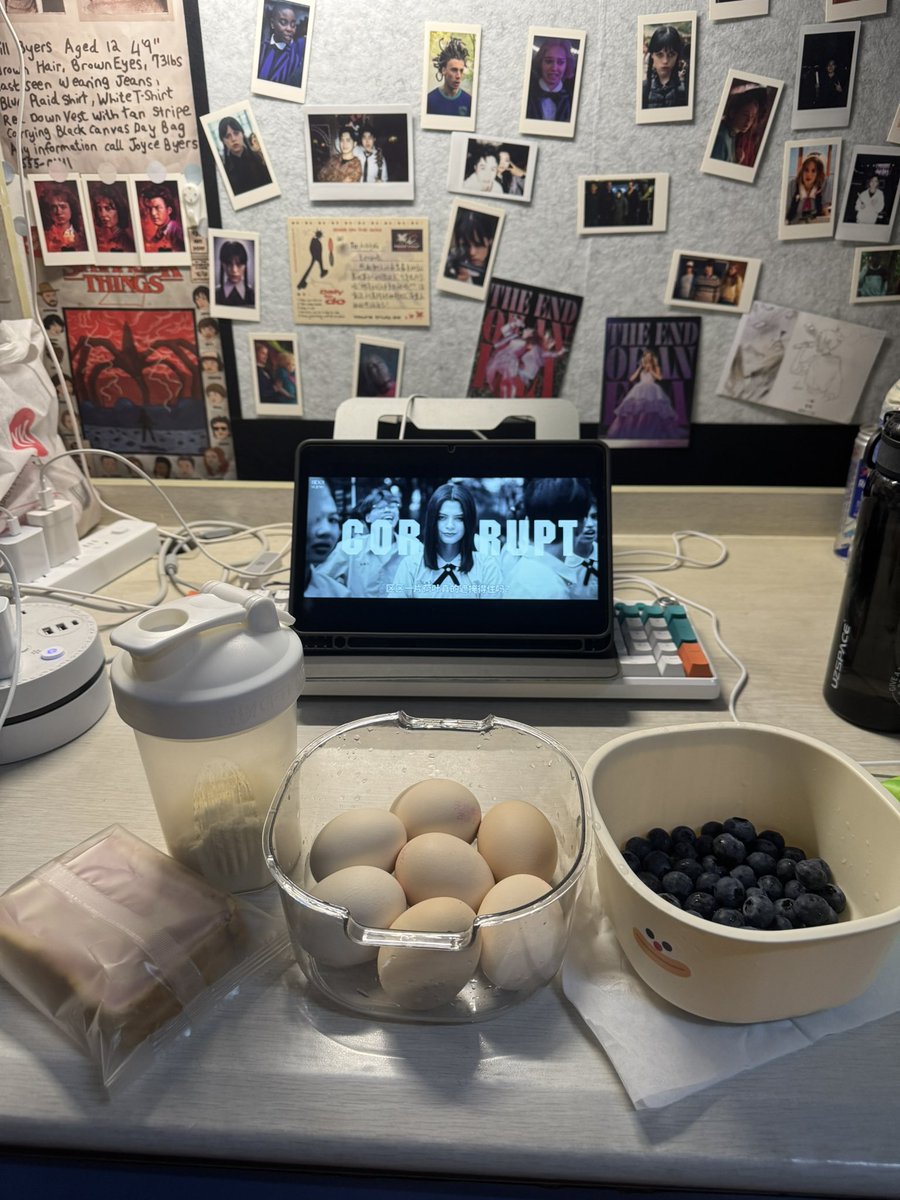 黑皮薄肌继父 tweet media