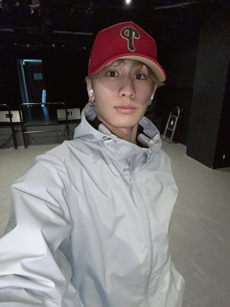 K(Def Class) tweet media