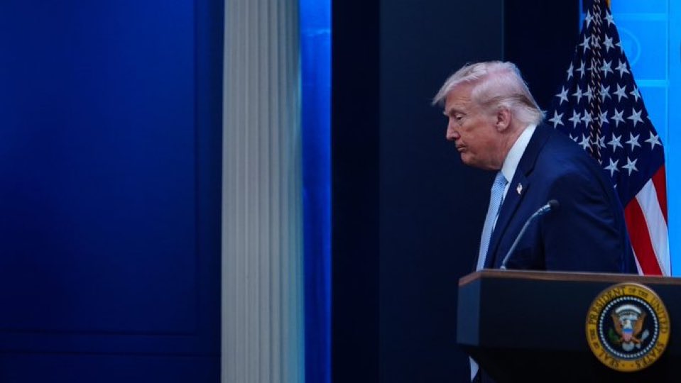 Media Express tweet media