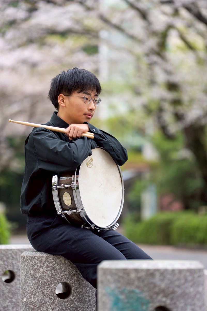 togo_percussion's tweet photo. 先日、@mermasa_Rec 様に宣材写真を撮って頂きました。
タイミングよく、桜を背景に撮影することができました。
本当に美しい写真をありがとうございました！ https://t.co/zlLCz64aSE